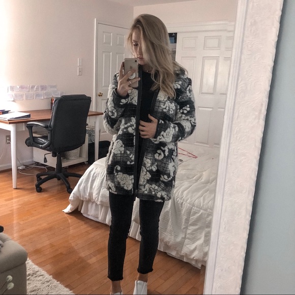 — SOLD — HEI HEI Patterned Wool Coat - Picture 2 of 8